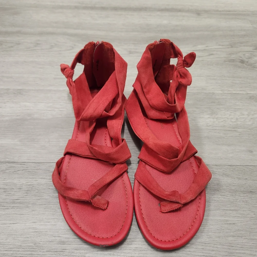 Red Suede Bow Sandals - Size 8.5